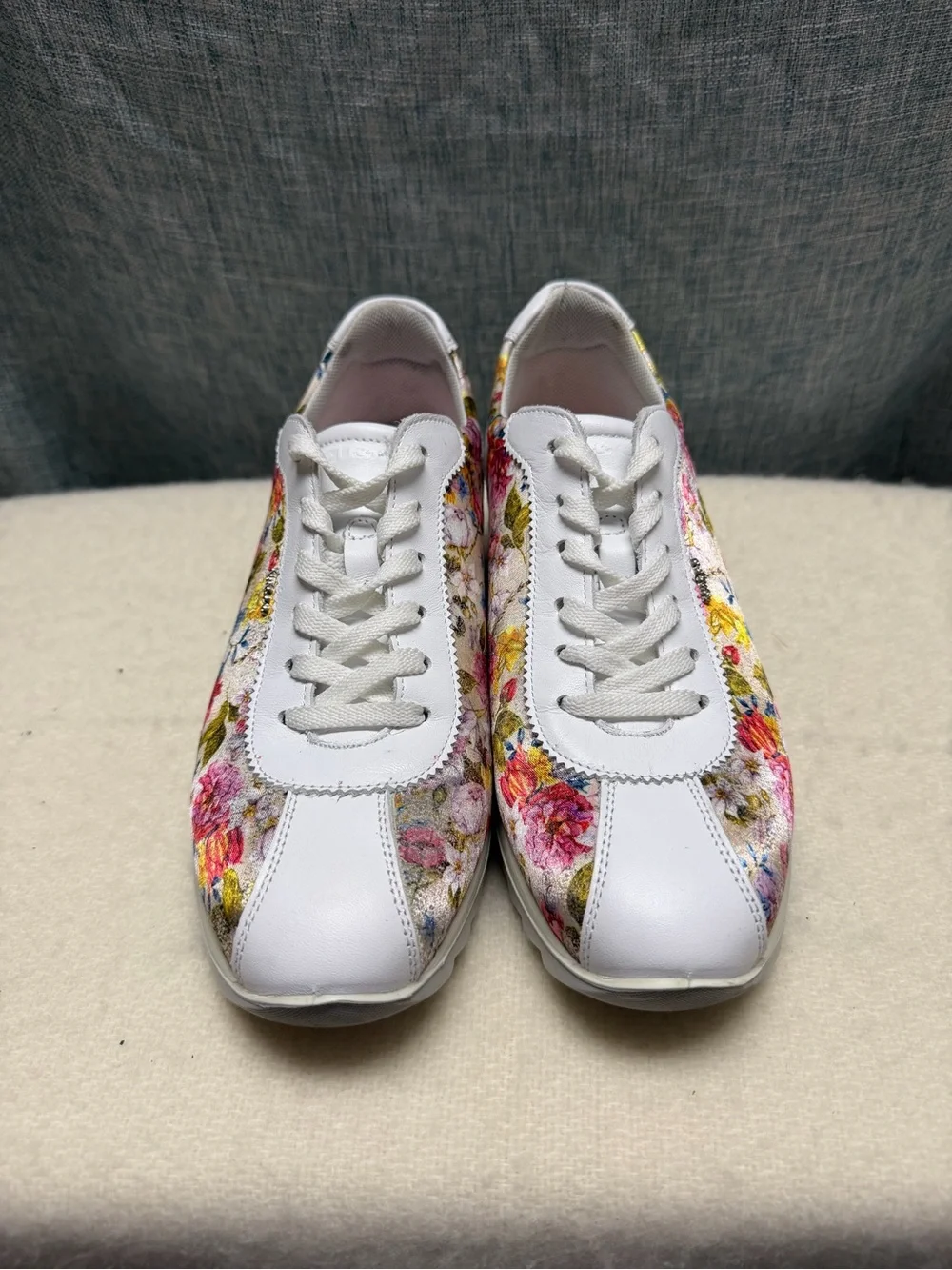 Igi & Co  Floral Lace-Up Sneakers